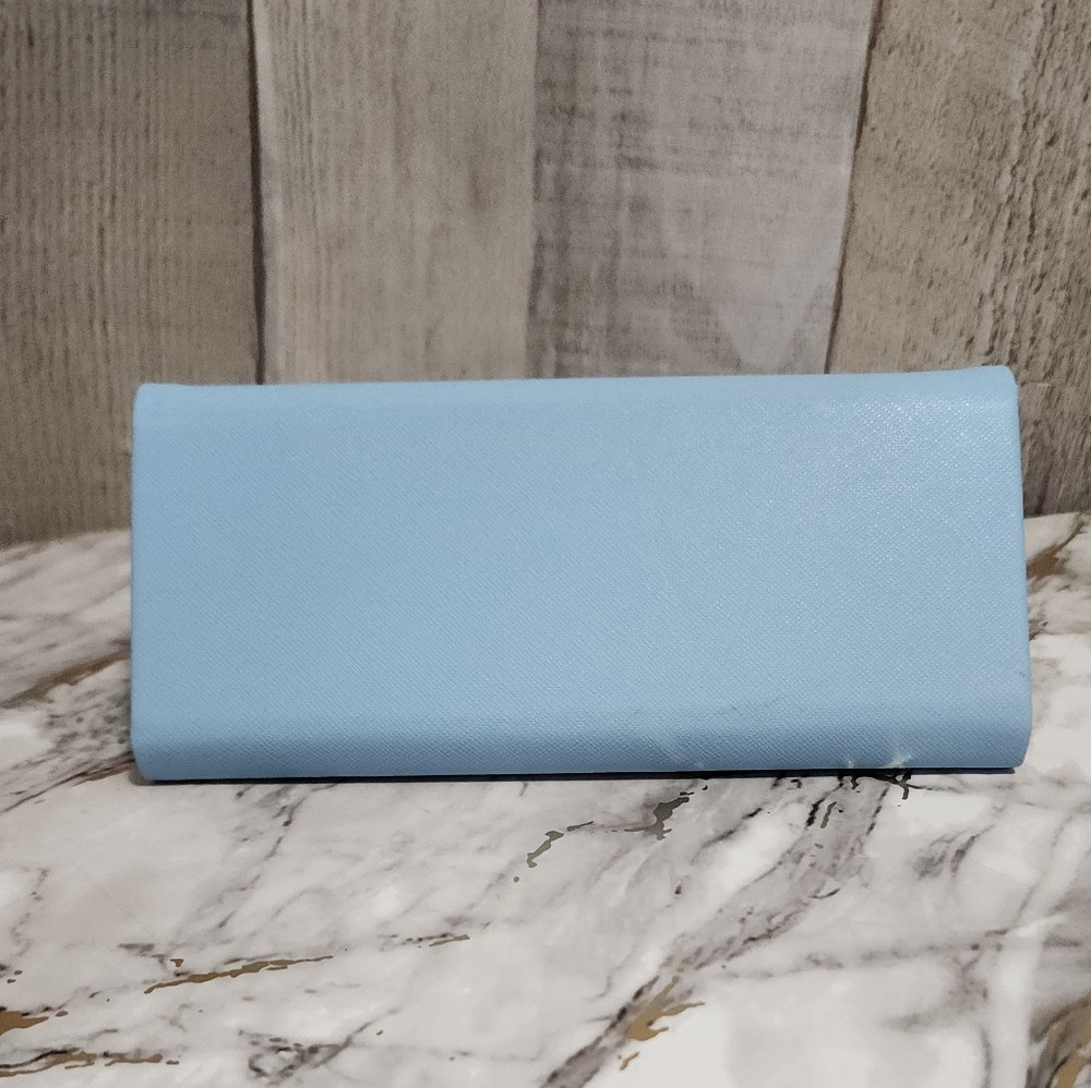 🌷Dolce & Gabbana Limited Edition Light Blue Glasses Case🌷 NEW condition - Picture 3 of 4